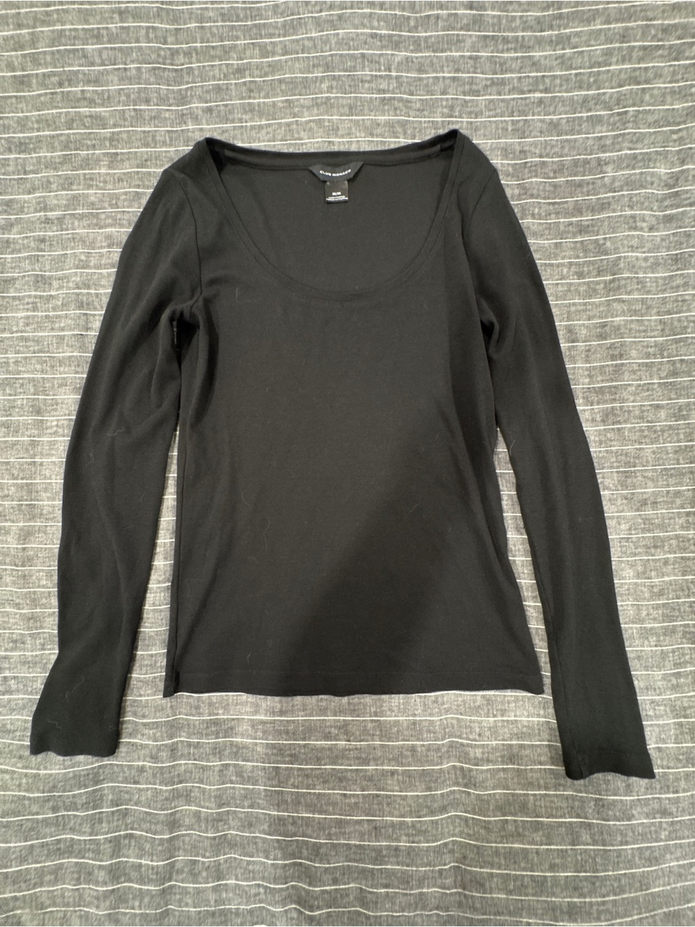 Club Monaco Black Scoop Neck Long Sleeve Tee